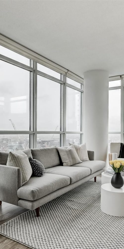 Castillo Pardo Toronto | Luxury Real Estate Market Trends: 2024 Year In Review Blog Post
