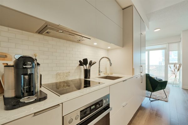 10-Kitchen-3