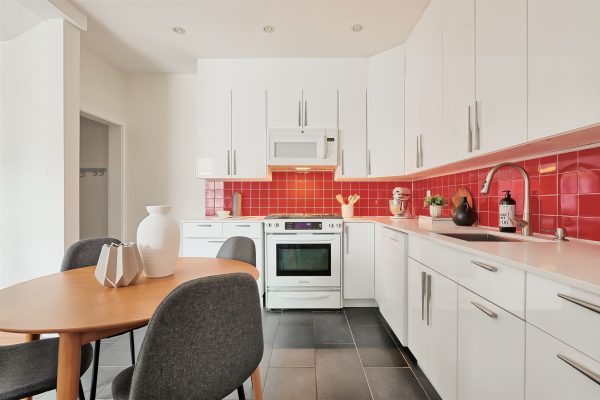 14-Kitchen-3