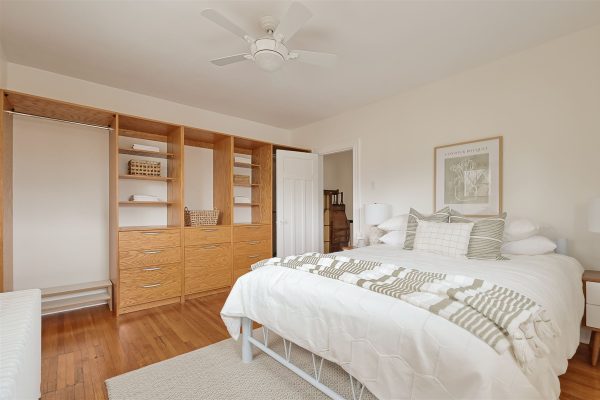 21-BedroomPrimary-3