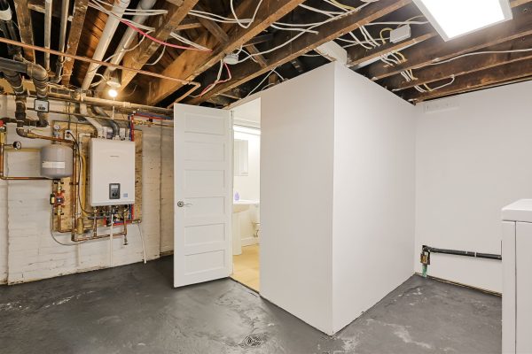 34-LowerLevel_Laundry-2
