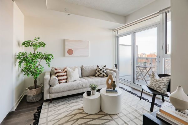 15-LivingRoom-1