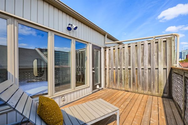 Castillo Pardo 5 Mitchell Ave Toronto, ON - Townhouse Primary Balcony