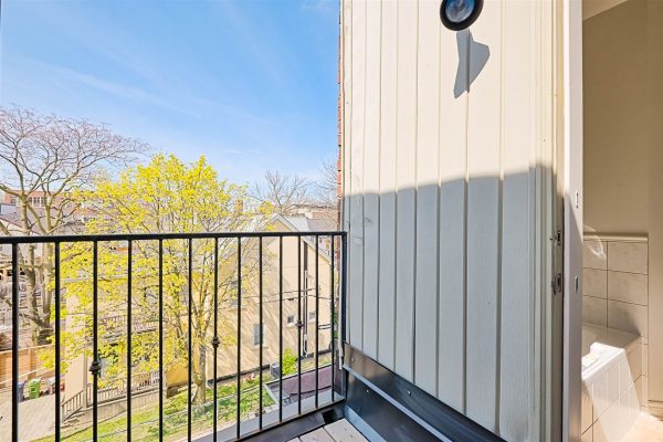 Castillo Pardo 5 Mitchell Ave Toronto, ON - Townhouse Balcony 2